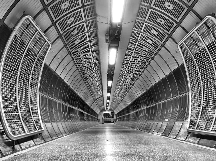 Los recorridos secretos del tube de Londres ya eran furor hace más de un siglo